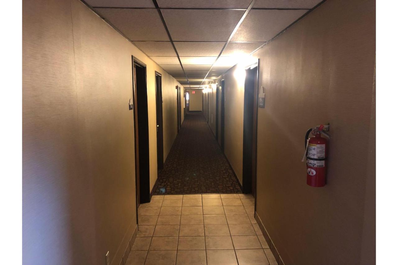 Oyo Hotel Glendive - Yellowstone River מראה חיצוני תמונה