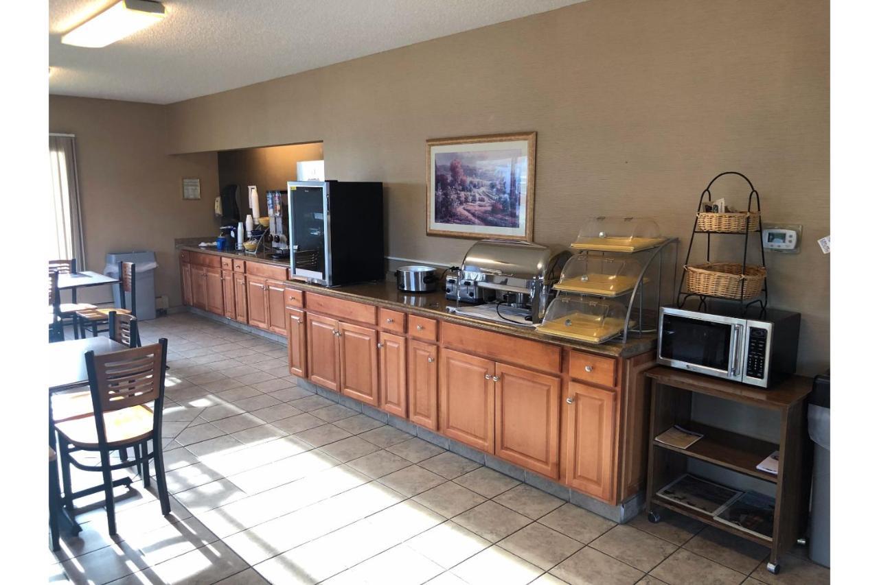 Oyo Hotel Glendive - Yellowstone River מראה חיצוני תמונה