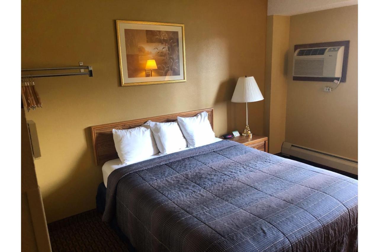 Oyo Hotel Glendive - Yellowstone River מראה חיצוני תמונה
