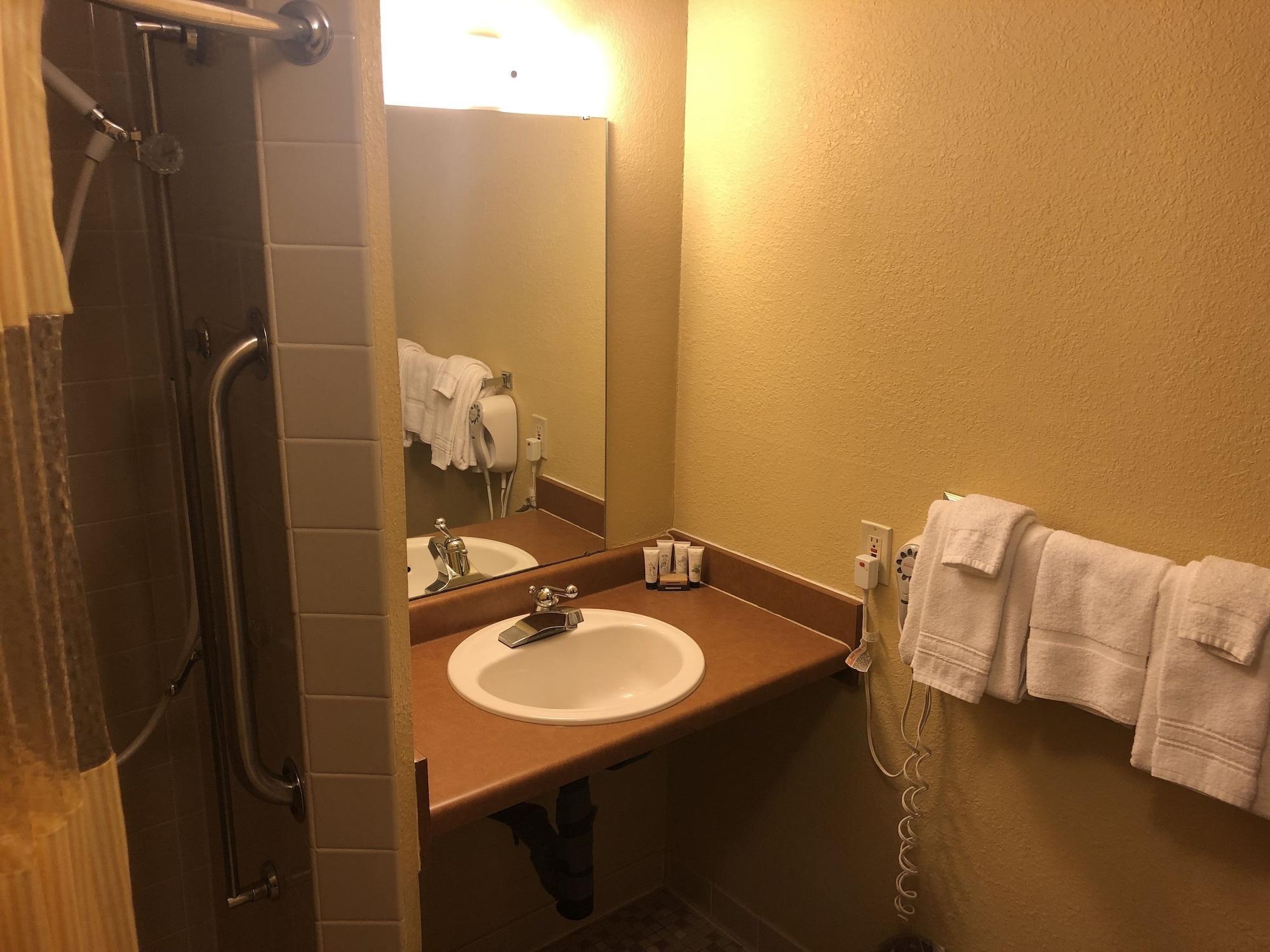 Oyo Hotel Glendive - Yellowstone River מראה חיצוני תמונה