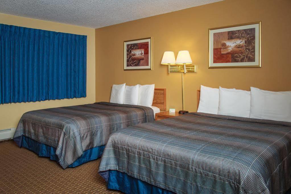 Oyo Hotel Glendive - Yellowstone River מראה חיצוני תמונה